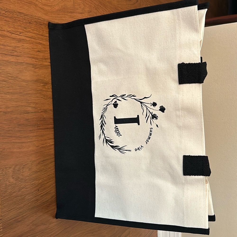 Beautiful sturdy canvas bag with initial L